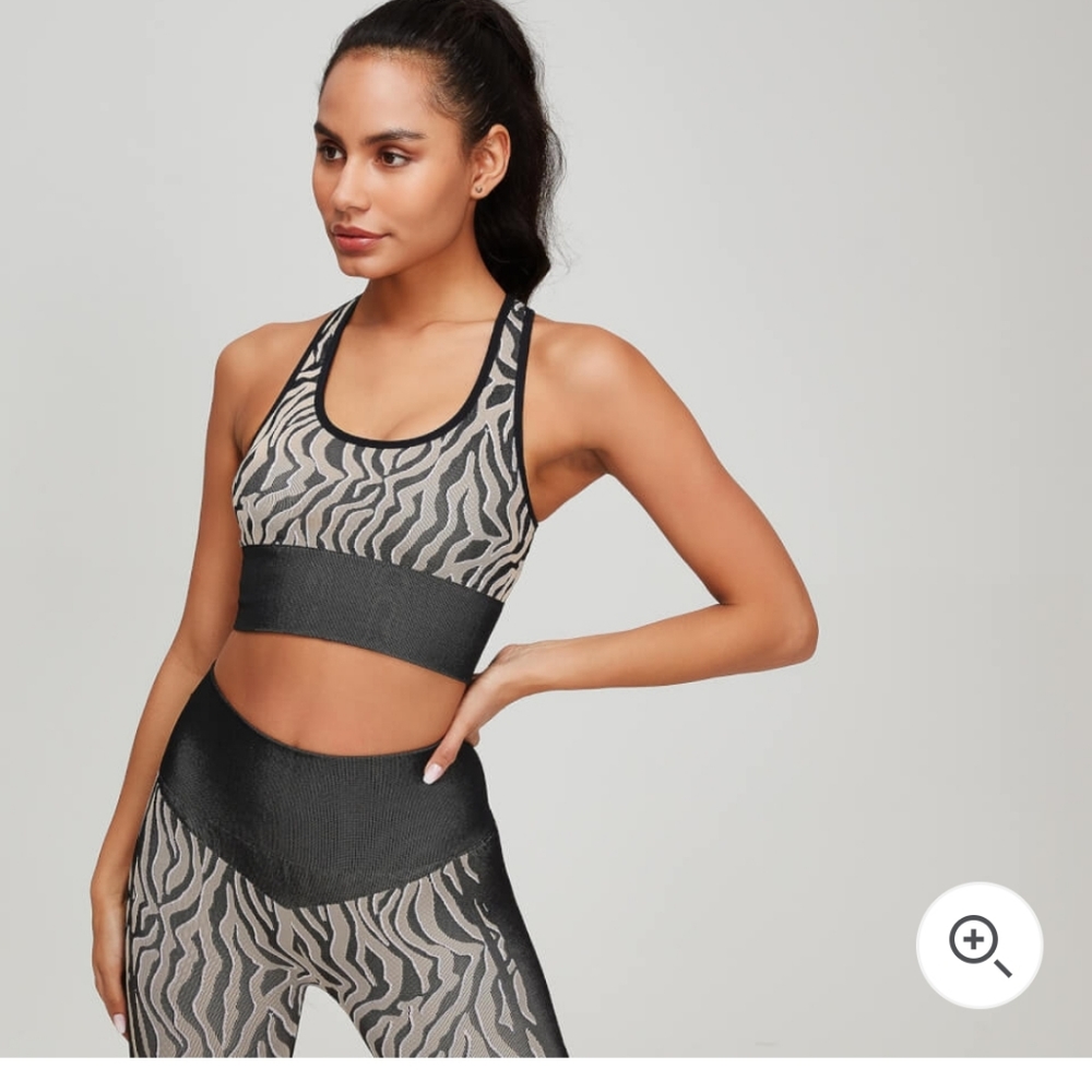 COPY - My Protein Seamless Sports Bra Zebra Print